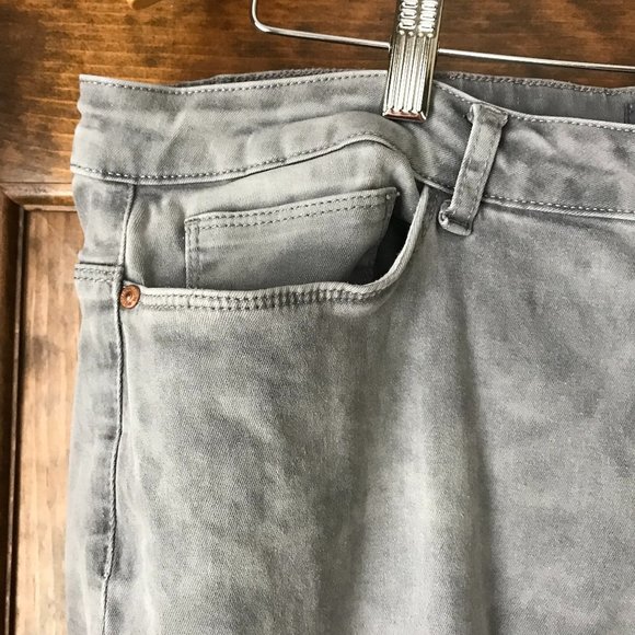 Junarose Gray 5-Pocket Ankle Jeans w/Zipper on Leg Size 20 - Picture 4 of 12